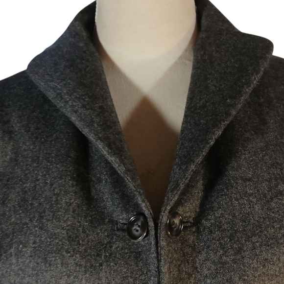 Woman's Vintage Grey Wool Skirt & Jacket Suit - Picture 5 of 9